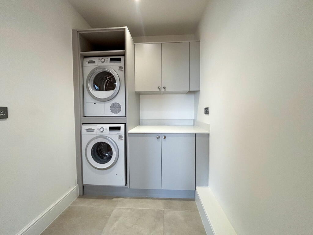 Additional property image - 41 Shenfield Road, Shenfield, Brentwood
