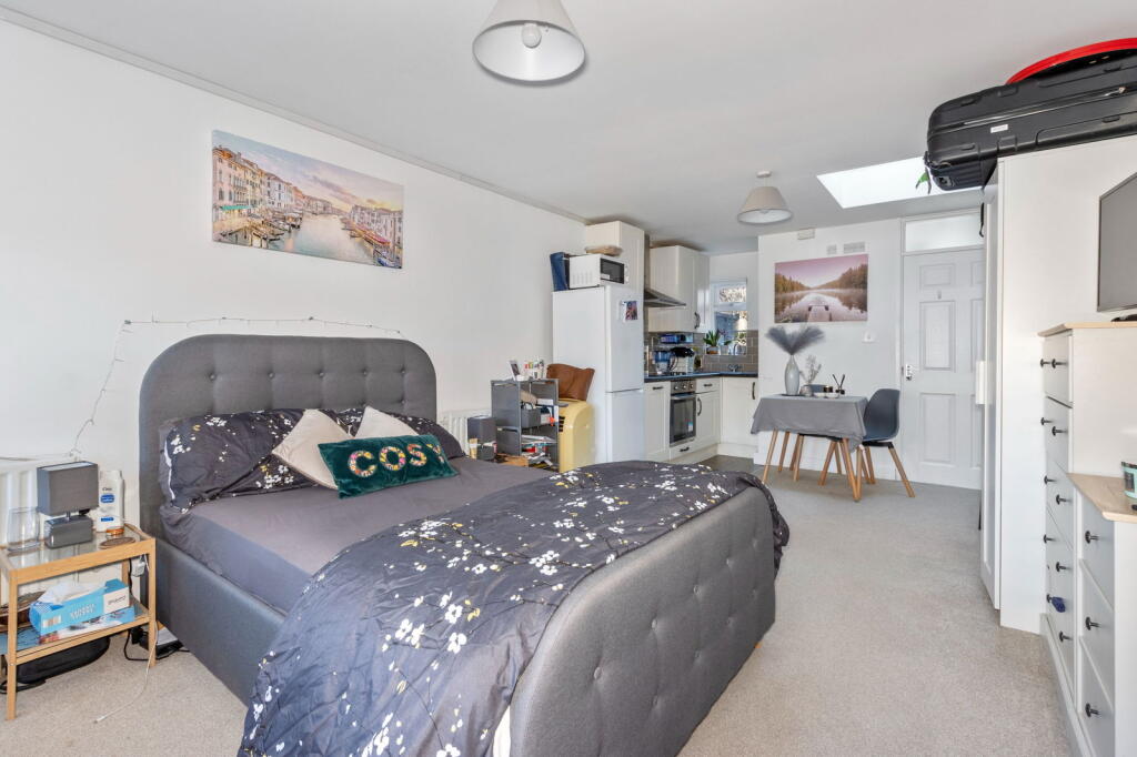 Additional property image - Moorlands,Welwyn Garden City,AL7 4PY
