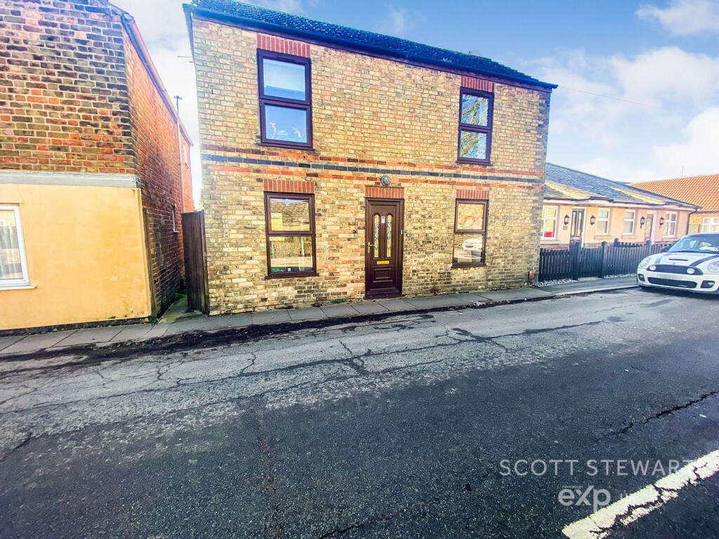 Main image of property: Broadway, Crowland, Peterborough, PE6 0BH