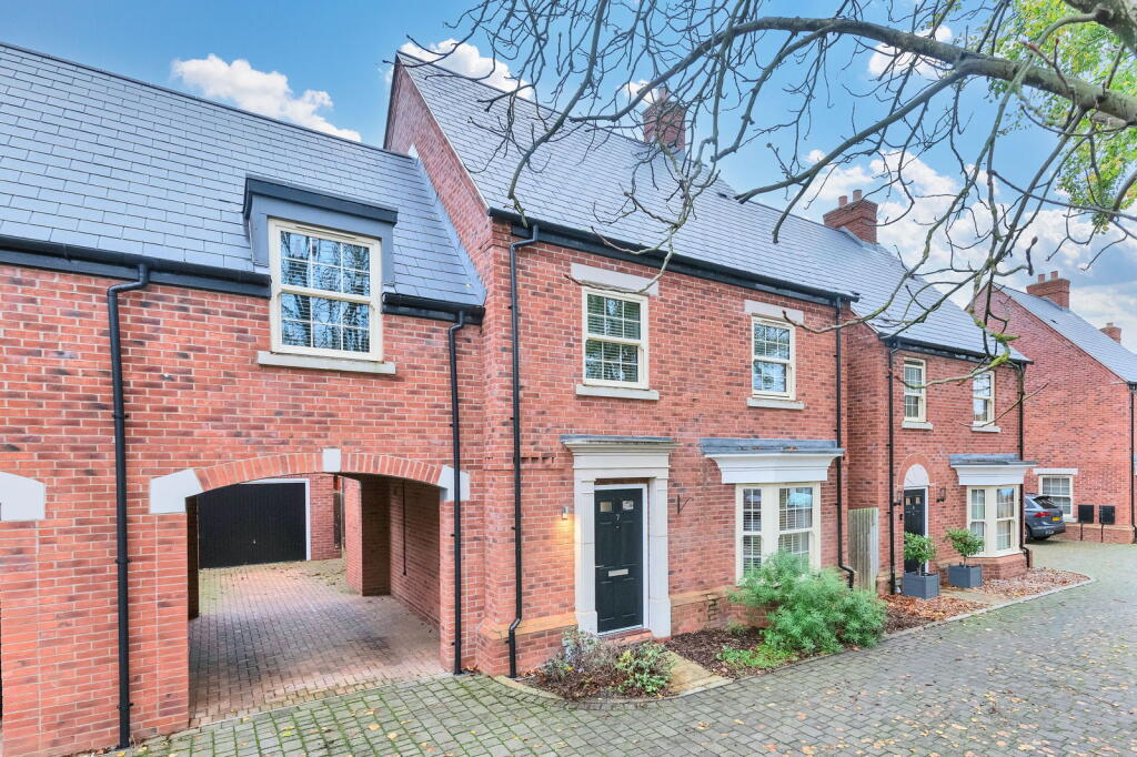 Main image of property: Lamb Close, Brampton, Huntingdon, PE28 4QY