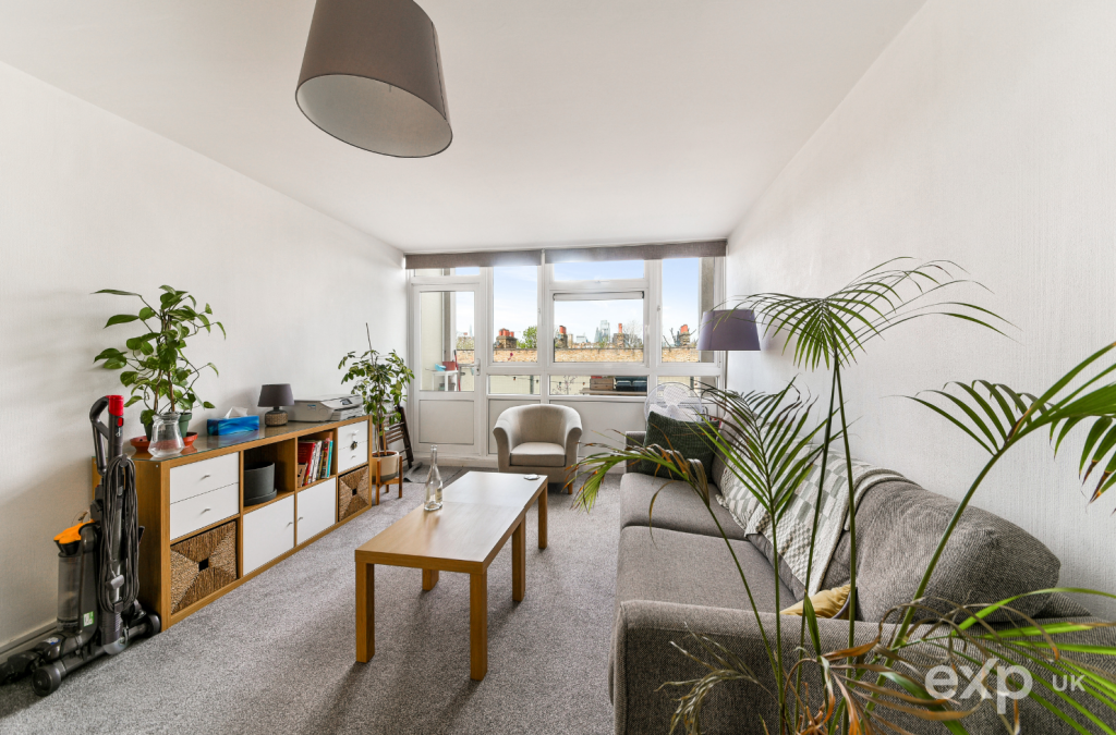 2 bedroom for sale in Troon House, White Horse Road, E1