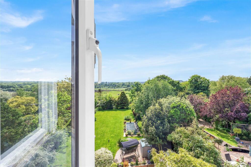 Additional property image - Bromley Common, Bromley, BR2 9PD