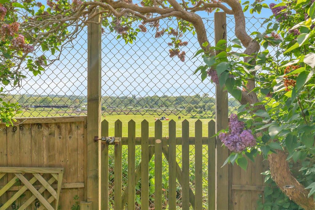 Additional property image - Bromley Common, Bromley, BR2 9PD