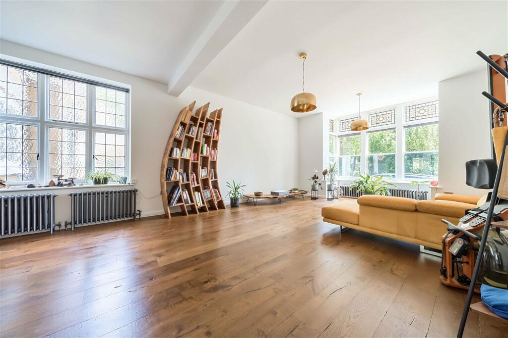 3 bedroom apartment for sale in South Hill Road, Bromley, BR2 0RA, BR2