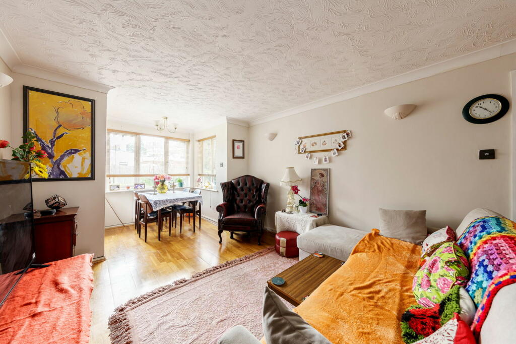 Additional property image - Pinecroft Court, Wickham Lane, Welling DA16 3ET