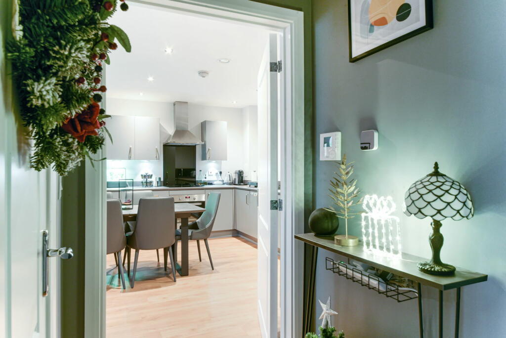 Additional property image - Iron Railway Close, Coulsdon, Surrey, CR5 3LF