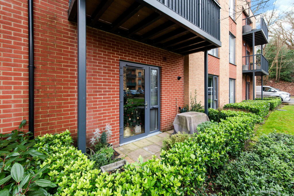 Additional property image - Iron Railway Close, Coulsdon, Surrey, CR5 3LF