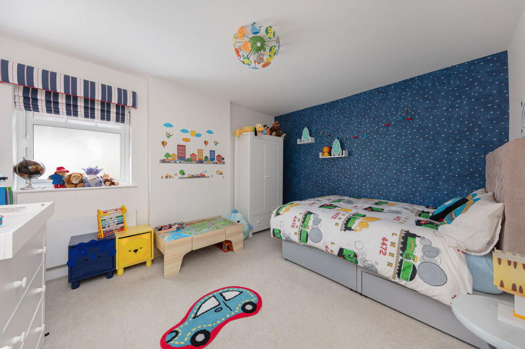 Additional property image - Hayes Chase, West Wickham, BR4