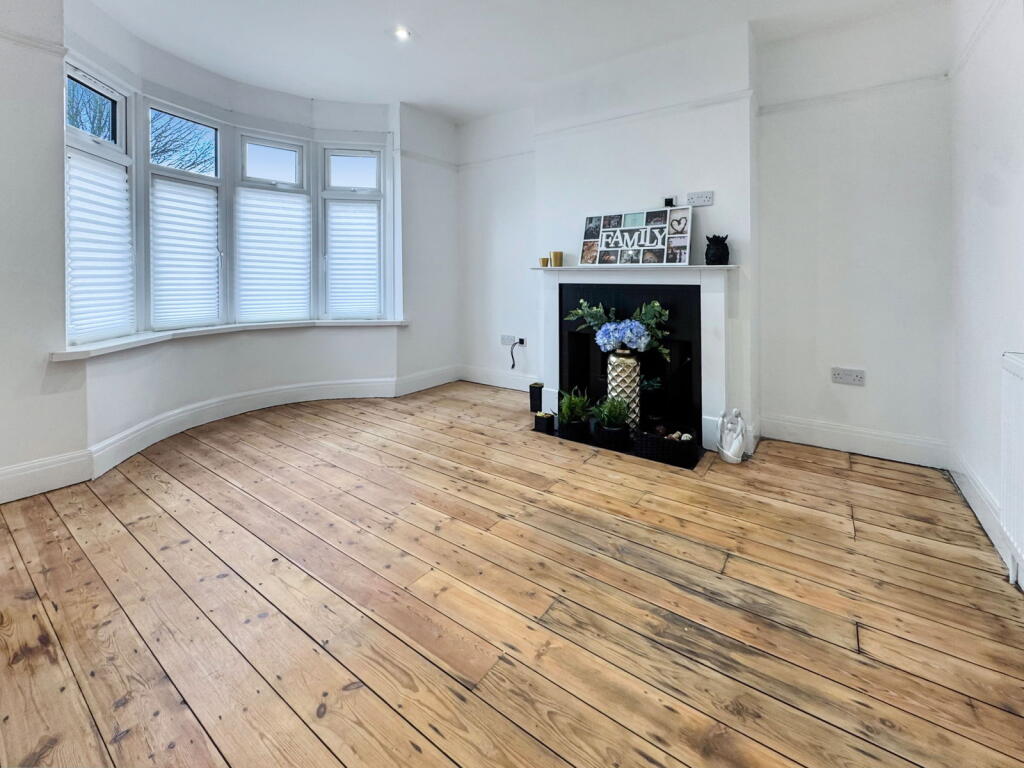 Main image of property: Welling Way,Welling,DA16 2RP