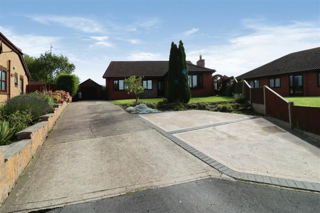 4 bedroom detached bungalow for sale in Holme Drive, Burtonupon