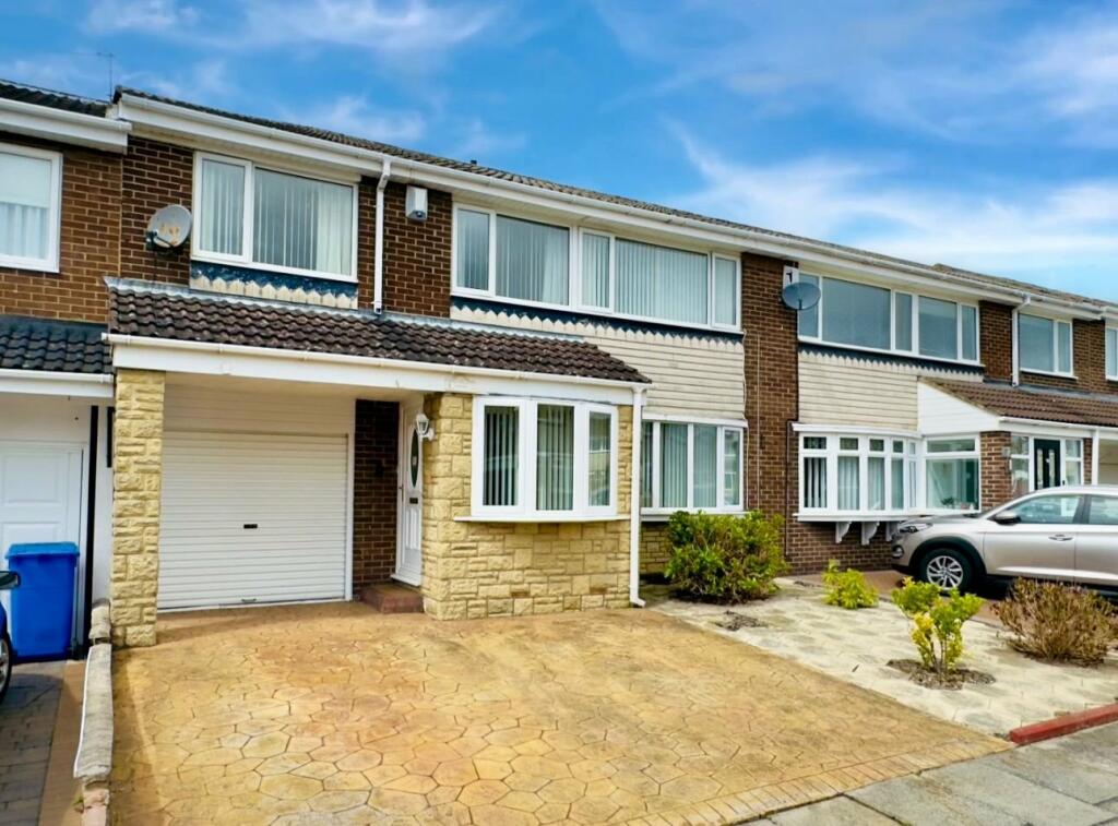 4 bedroom semidetached house for sale in Coomside, Collingwood Grange