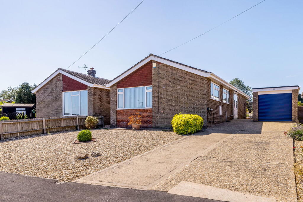 Main image of property: Cambridge Drive, Washingborough, Lincoln, LN4 1DU