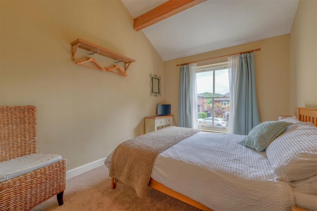 4 bedroom end of terrace house for sale in Cocksheadhey Road