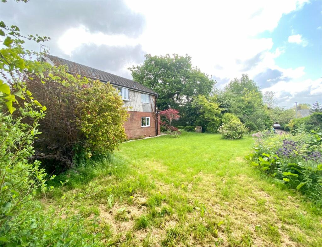 4 bedroom detached house for sale in Oak House, Oak Avenue, Penwortham, PR1