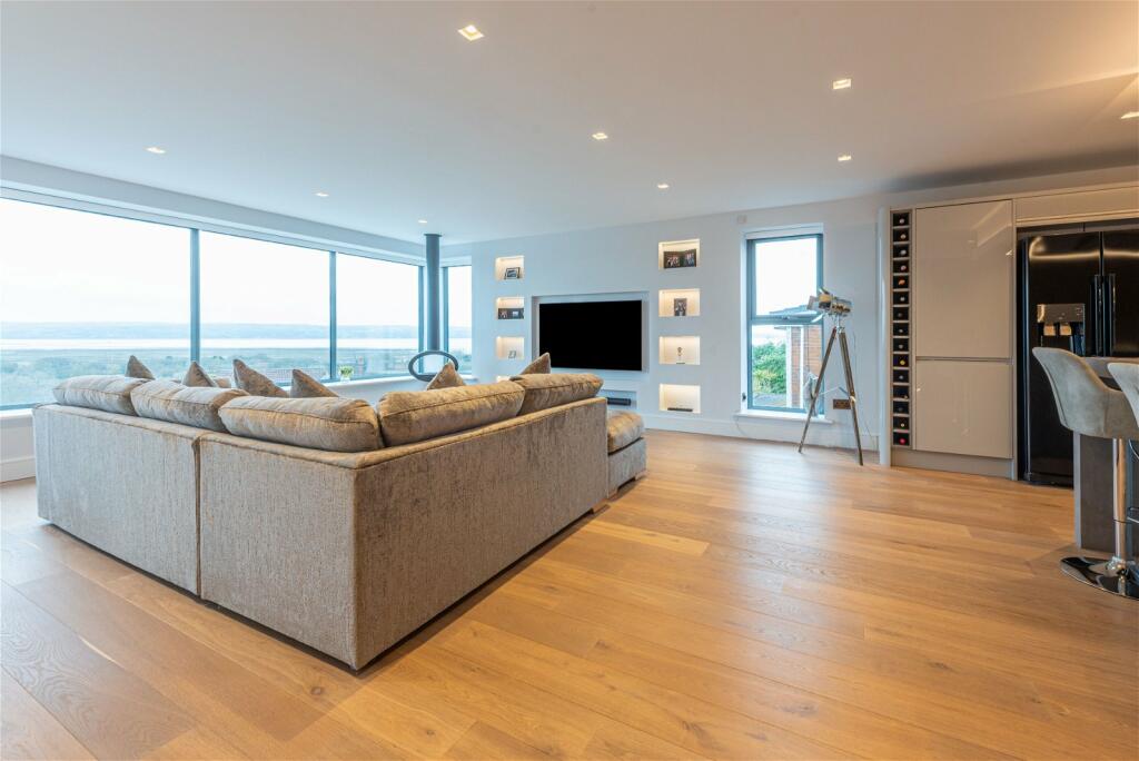 4 bedroom detached house for sale in Pipers Lane, Heswall, CH60