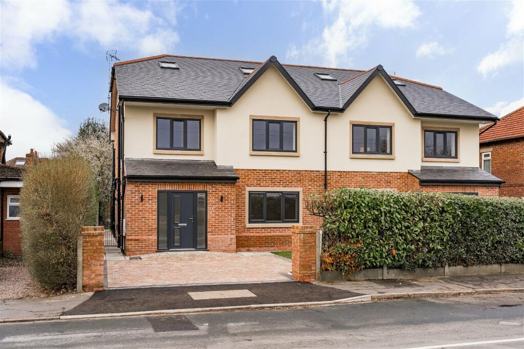 5 bedroom semidetached house for sale in Heyes Lane, Timperley, WA15