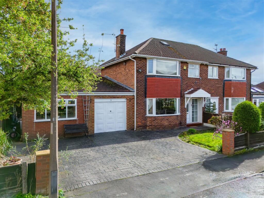 4 bedroom semidetached house for sale in East Downs Road, Cheadle