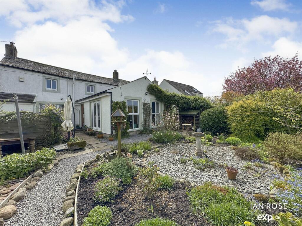 3 bedroom semidetached house for sale in Greysouthen, Cockermouth