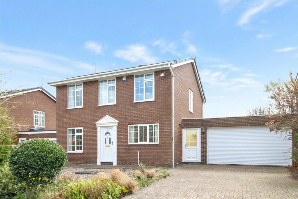 4 bedroom detached house for sale in Martin Close, Irby, CH61