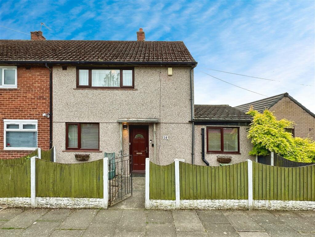 2 bedroom end of terrace house for sale in Mayfield Avenue, Carlisle