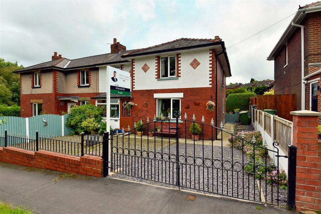 4 bedroom semidetached house for sale in Whitehall Lane, Blackrod