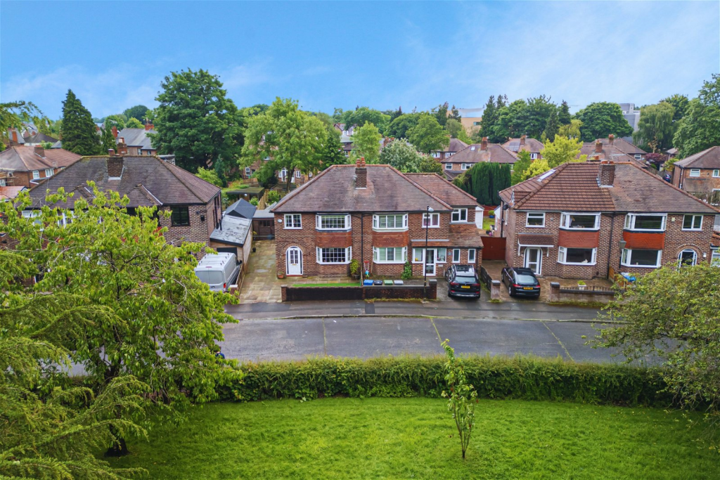 3 bedroom semidetached house for sale in De Quincey Road, West