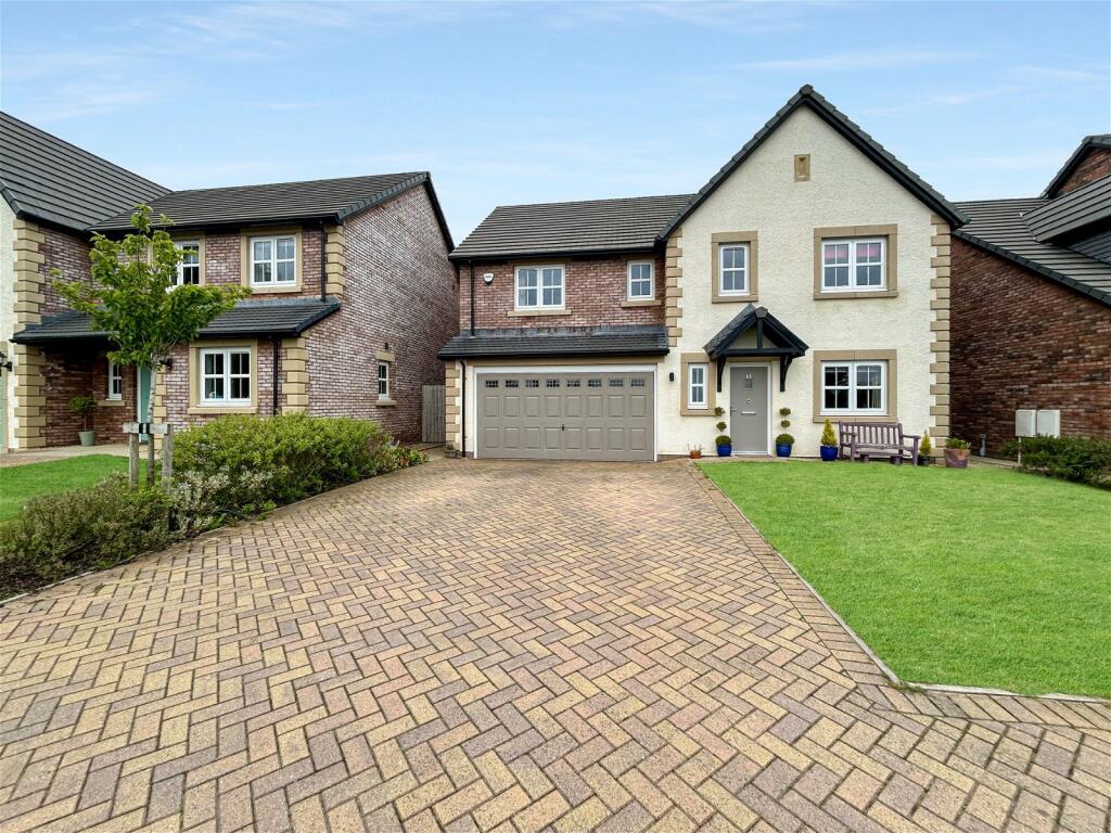 5 bedroom detached house for sale in St Benedicts Way, Wetheral
