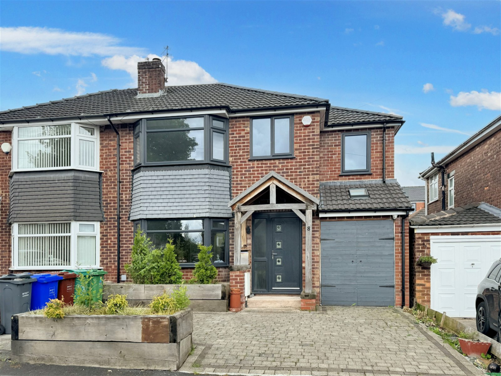 4 bedroom semidetached house for sale in Silverstone Drive, Manchester