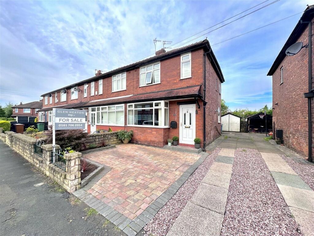 3 bedroom end of terrace house for sale in Gair Road, South Reddish