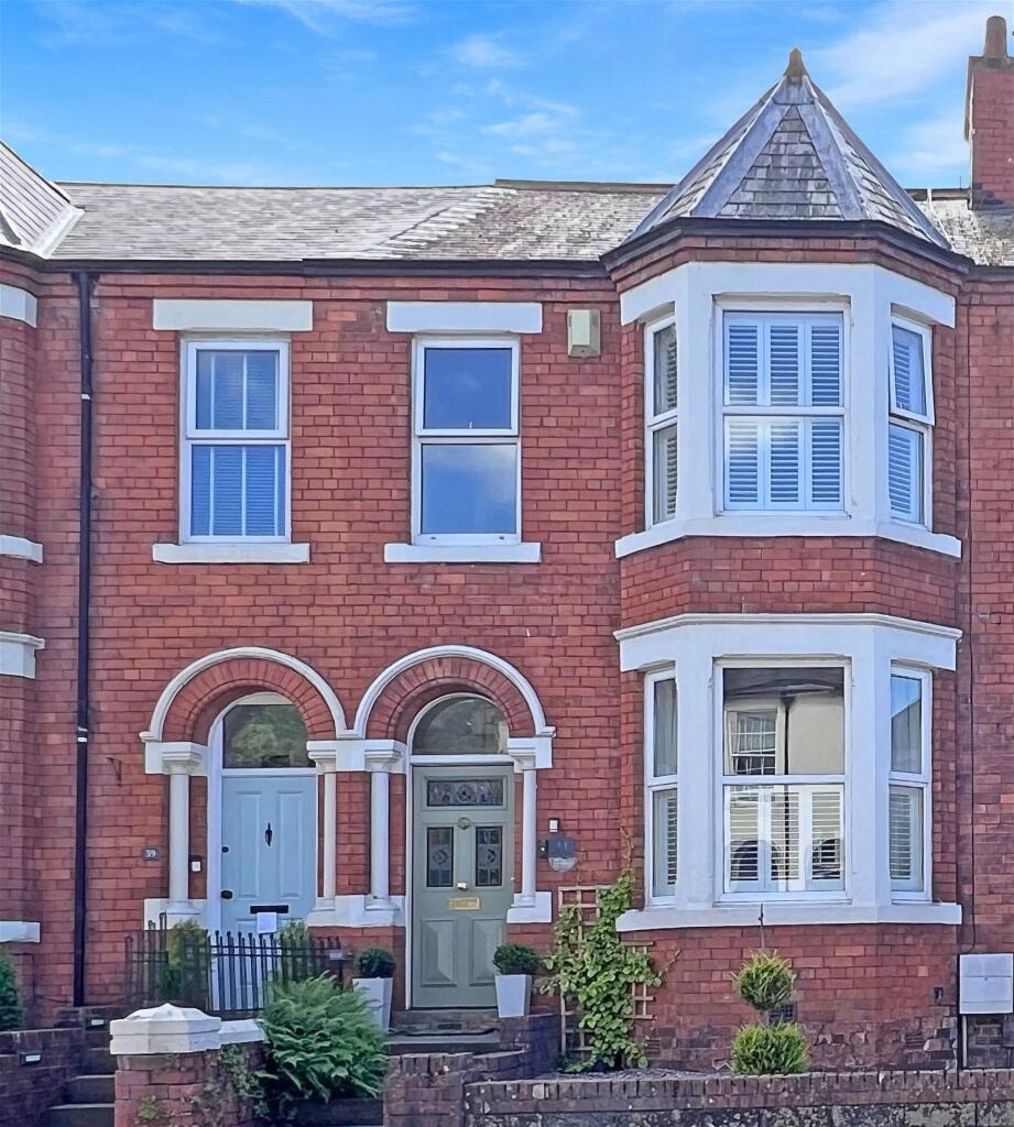 4 bedroom terraced house for sale in Etterby Street, Carlisle, Cumbria, CA3 9JD, CA3