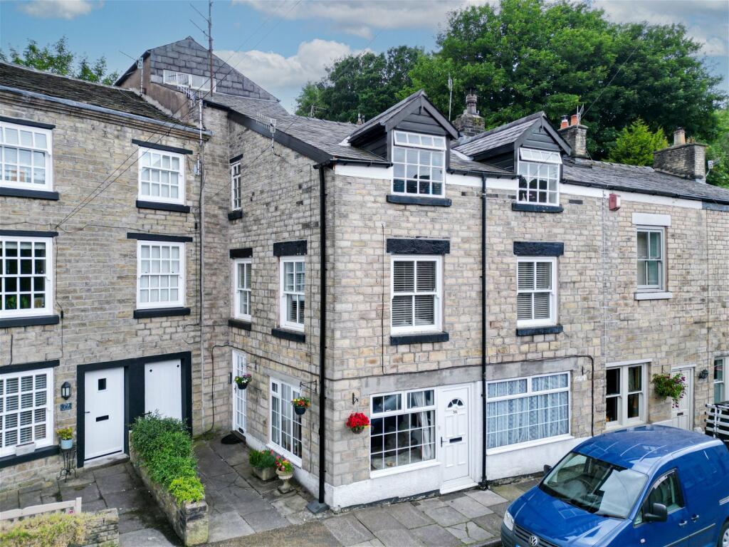 2 bedroom apartment for sale in Water Street, Bollington, SK10