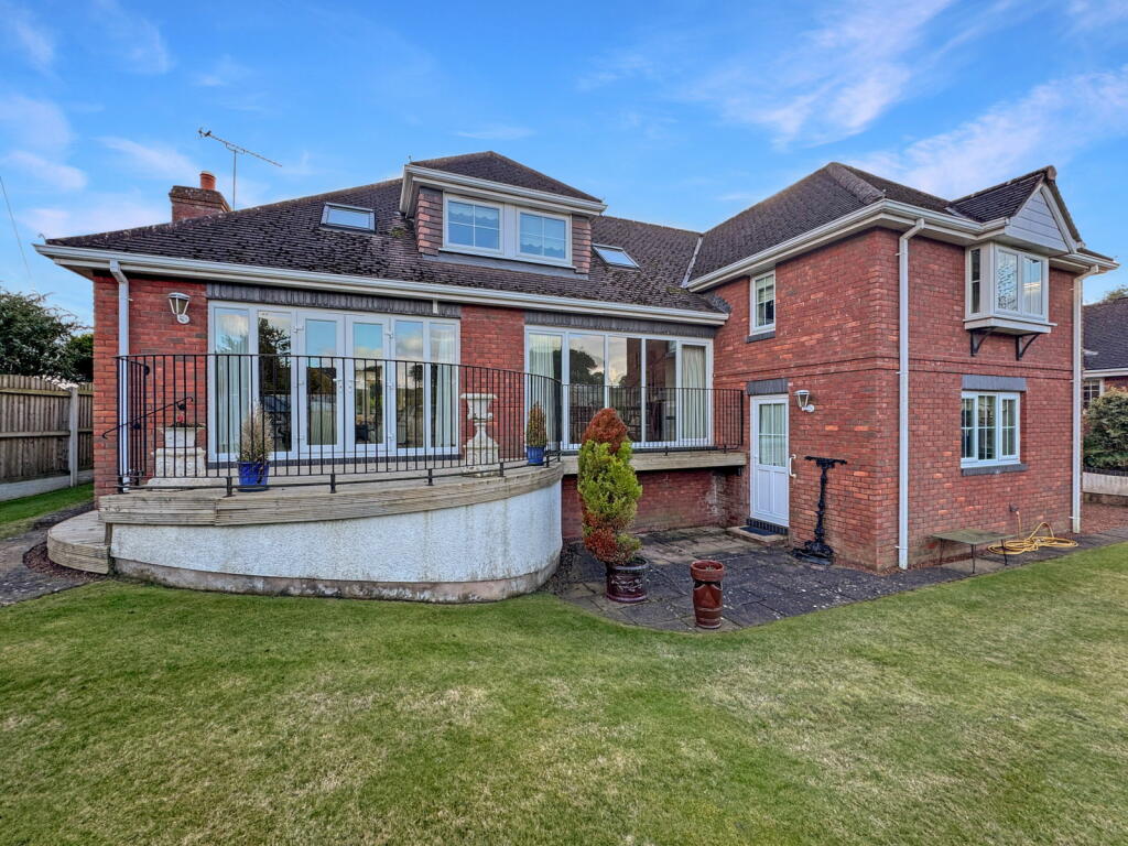 Additional property image - Oak Park, Brampton, CA8 1TP