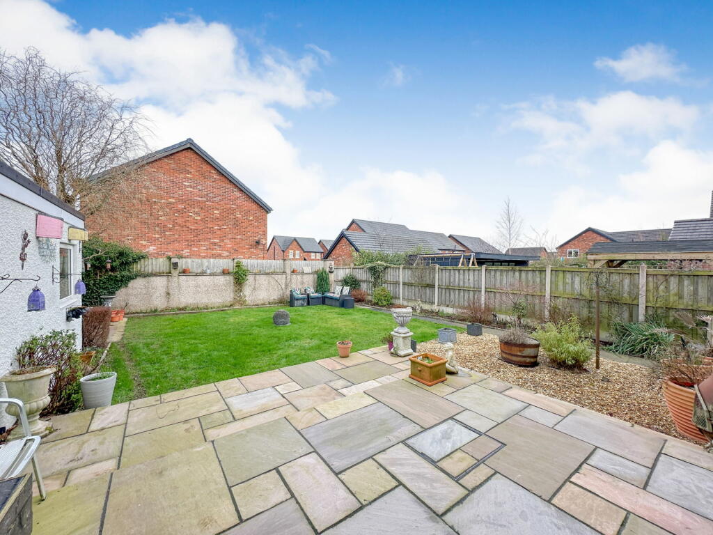 Additional property image - Peter Lane, Carlisle, CA2 6BZ