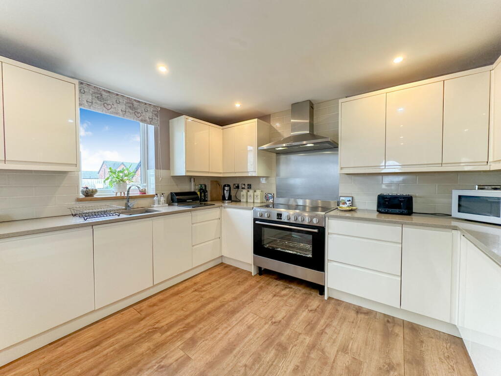 Additional property image - Peter Lane, Carlisle, CA2 6BZ