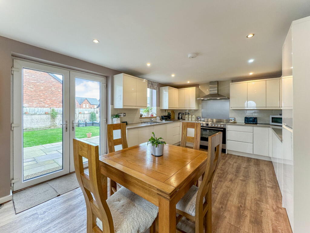 Additional property image - Peter Lane, Carlisle, CA2 6BZ