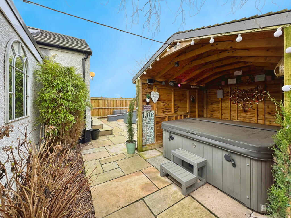 Additional property image - Peter Lane, Carlisle, CA2 6BZ