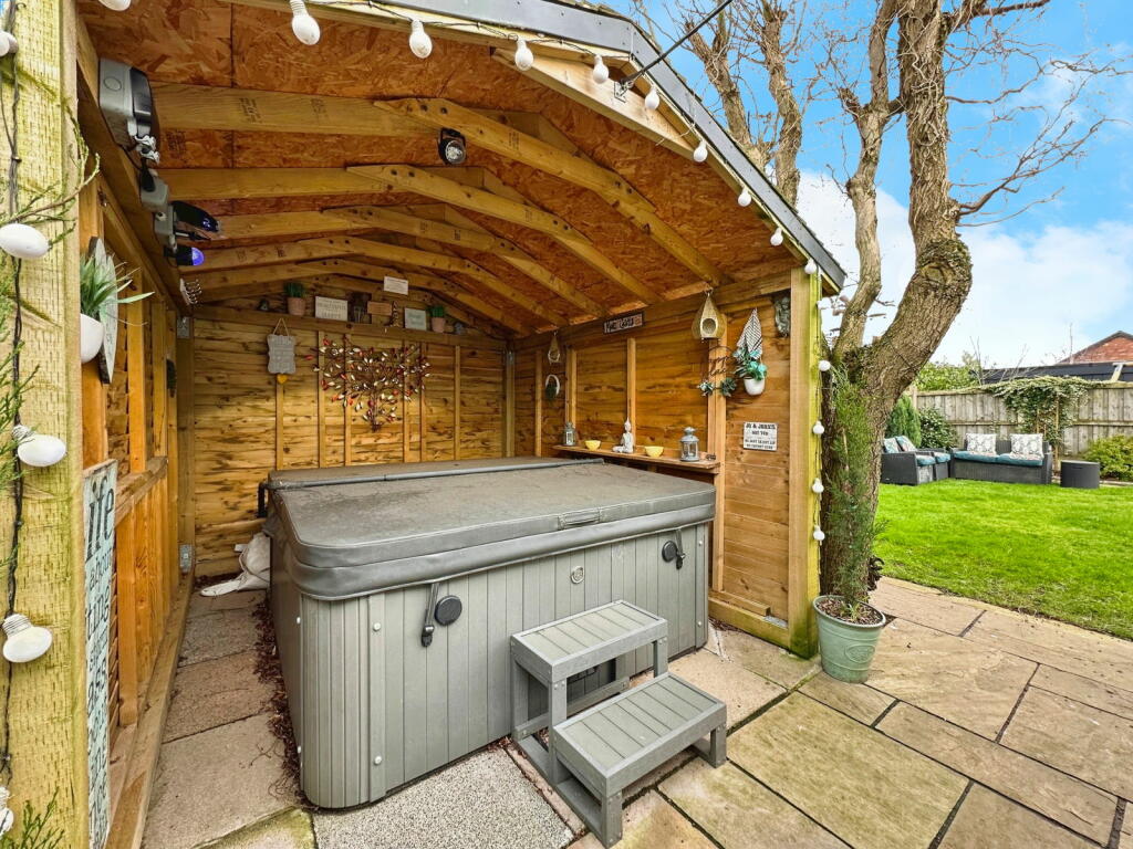 Additional property image - Peter Lane, Carlisle, CA2 6BZ