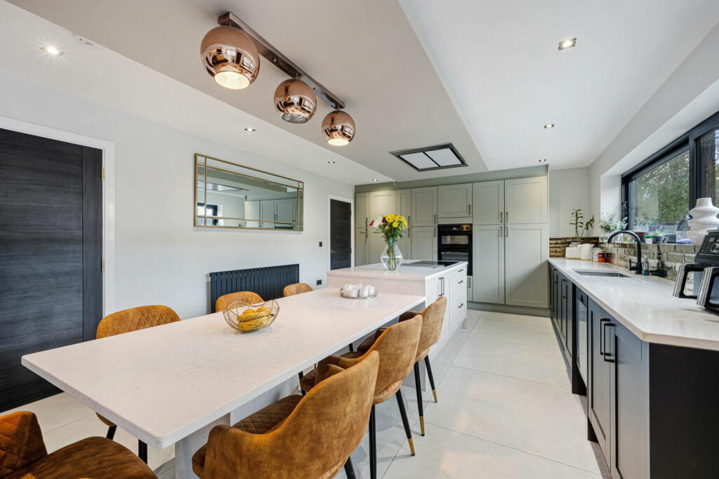 Additional property image - Manchester Road, Blackrod, Greater Manchester, BL6