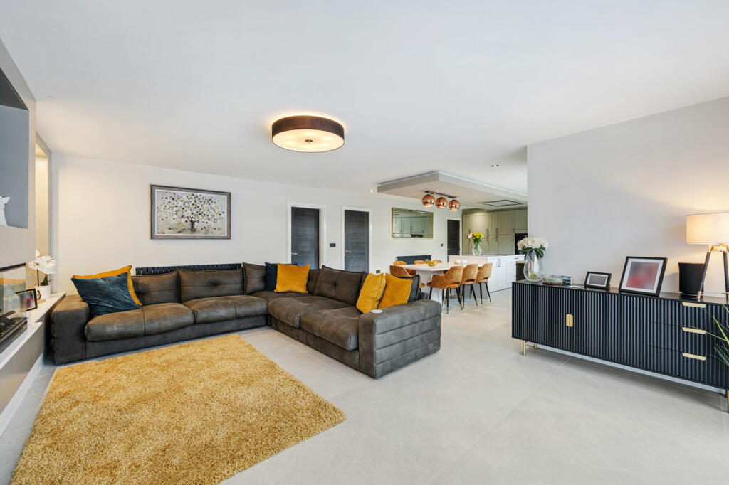 Additional property image - Manchester Road, Blackrod, Greater Manchester, BL6