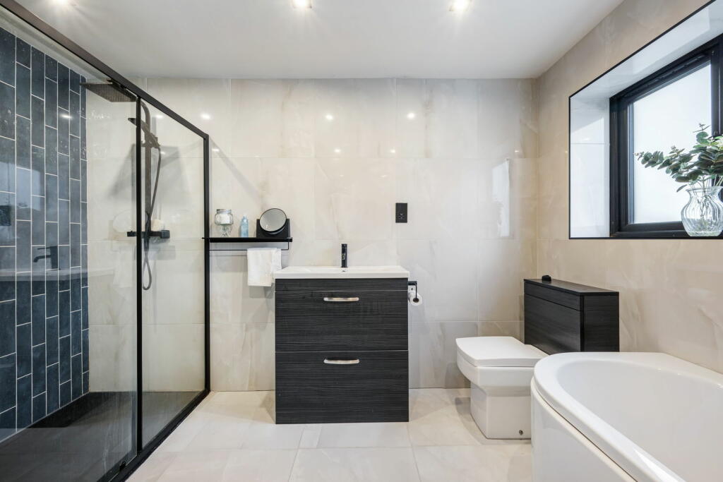 Additional property image - Manchester Road, Blackrod, Greater Manchester, BL6