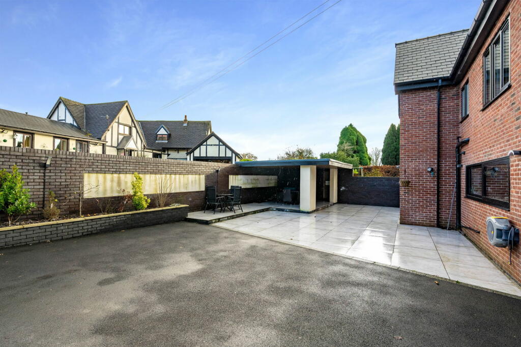 Additional property image - Manchester Road, Blackrod, Greater Manchester, BL6