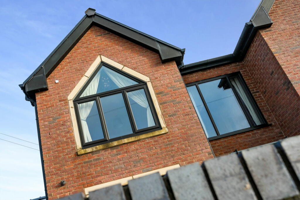 Additional property image - Manchester Road, Blackrod, Greater Manchester, BL6