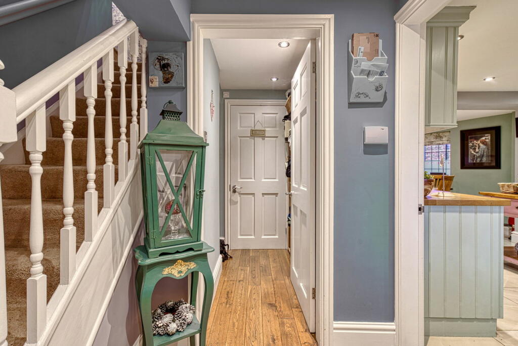 Additional property image - Old Wrexham Road, Chester, Cheshire, CH4 7HS