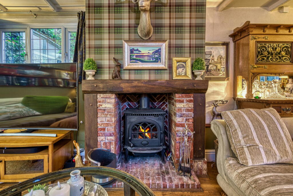 Additional property image - Old Wrexham Road, Chester, Cheshire, CH4 7HS