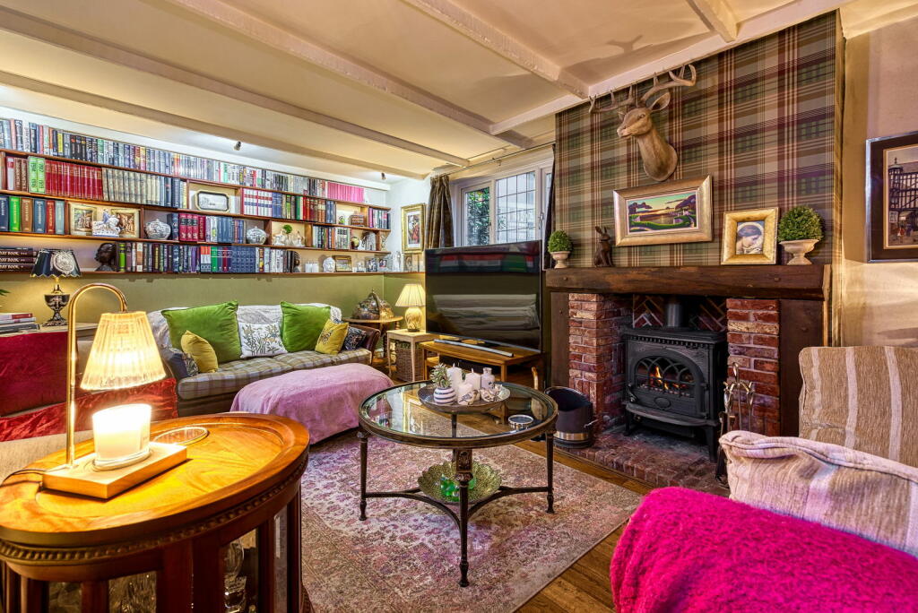 Additional property image - Old Wrexham Road, Chester, Cheshire, CH4 7HS