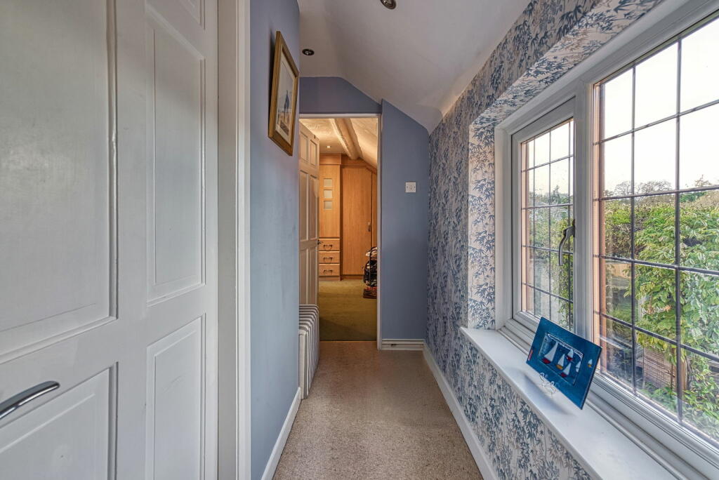 Additional property image - Old Wrexham Road, Chester, Cheshire, CH4 7HS