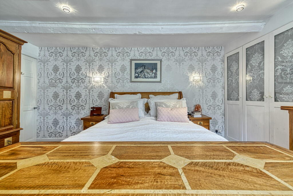 Additional property image - Old Wrexham Road, Chester, Cheshire, CH4 7HS