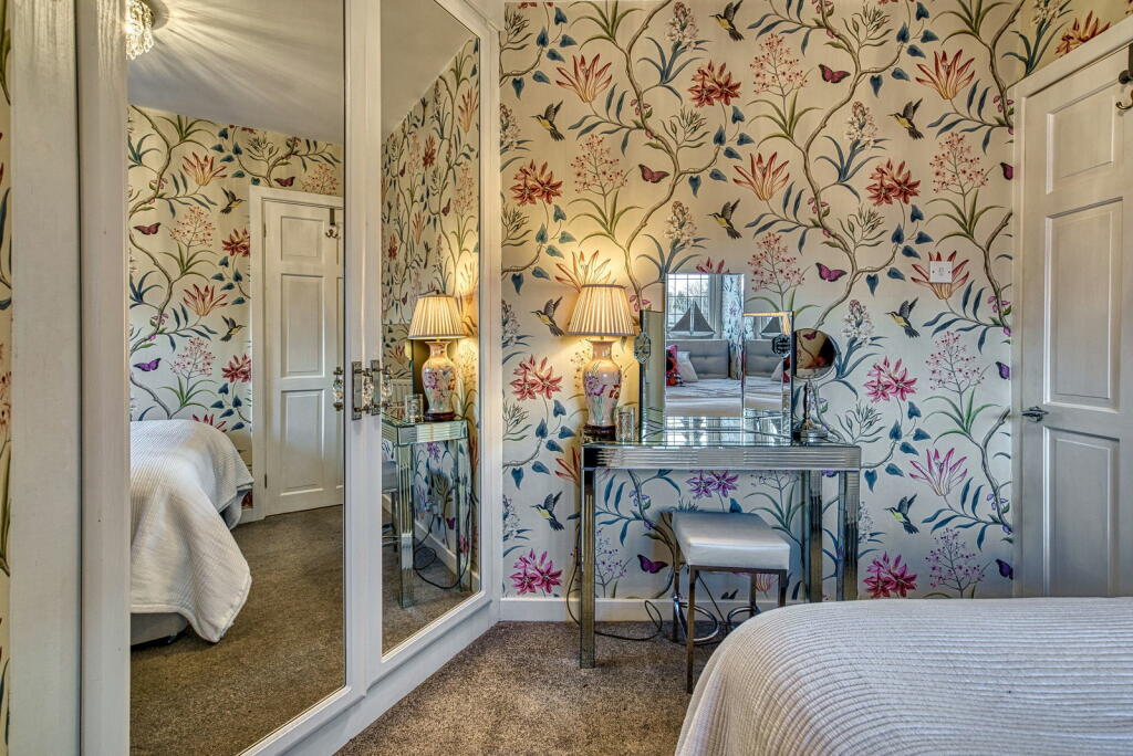 Additional property image - Old Wrexham Road, Chester, Cheshire, CH4 7HS