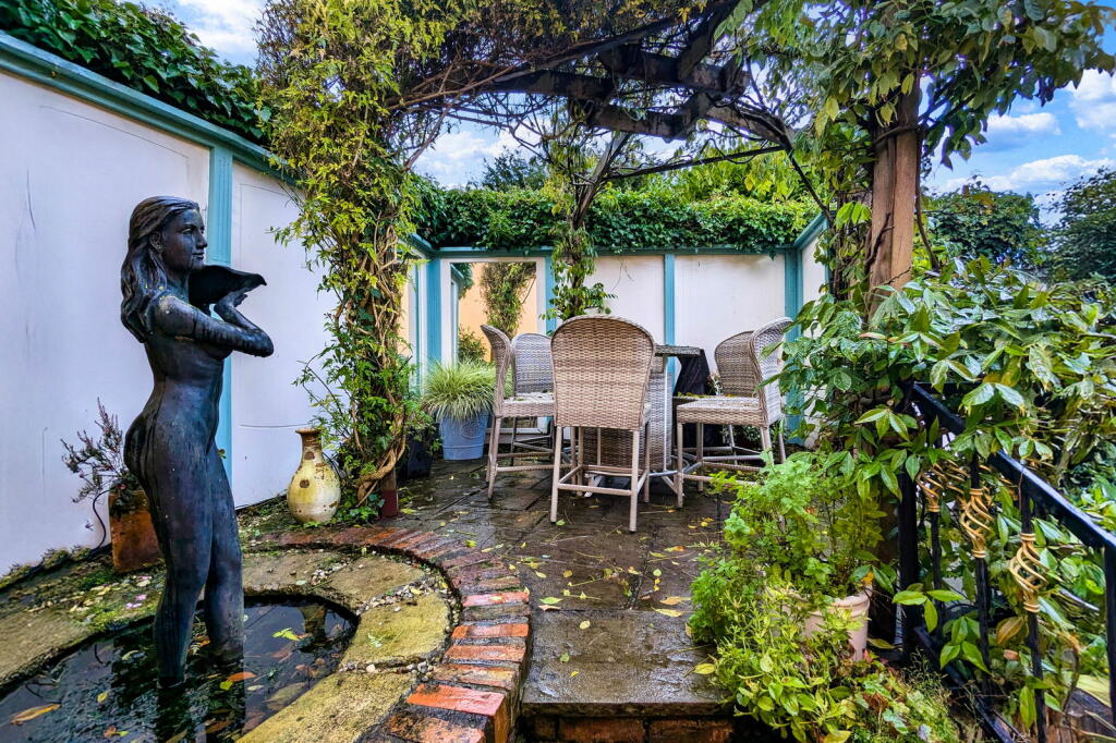 Additional property image - Old Wrexham Road, Chester, Cheshire, CH4 7HS