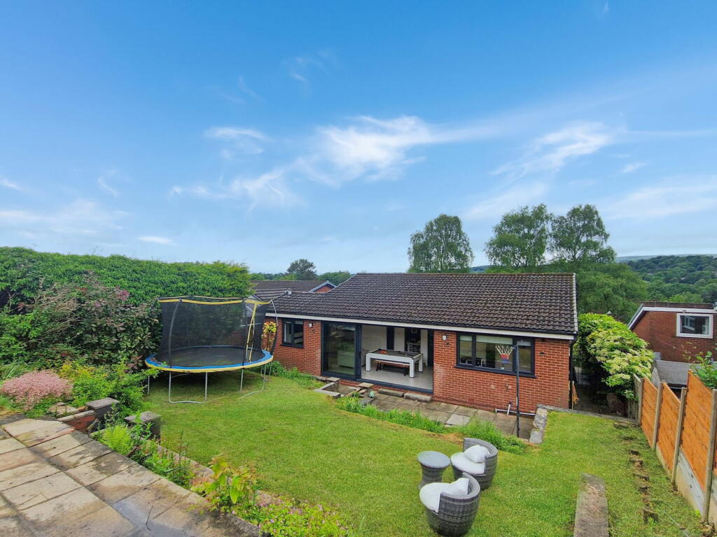 Additional property image - Pendennis Avenue, Lostock, BL6 4RS